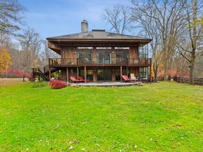 198 E Middle Patent Road, Stamford CT 06831