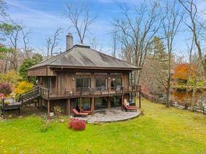 198 E Middle Patent Road, Stamford CT 06831