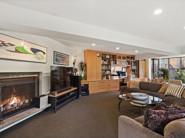 198 E Middle Patent Road, Stamford CT 06831