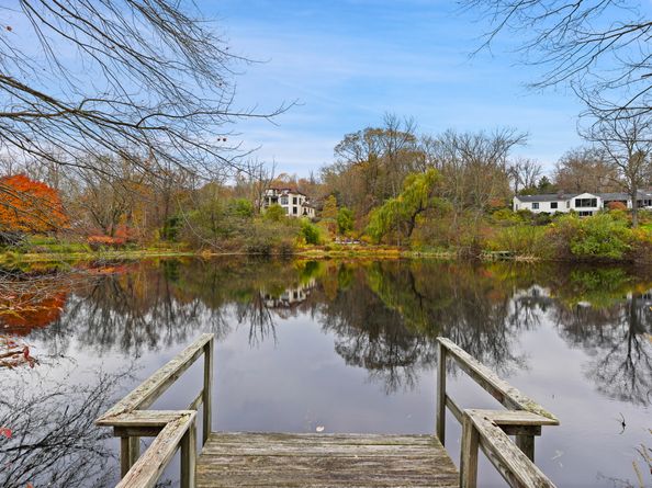 198 E Middle Patent Road, Stamford CT 06831