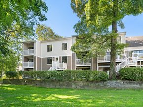 9 Cook Close 9, Ridgefield CT 06877