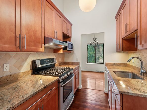 9 Cook Close 9, Ridgefield CT 06877