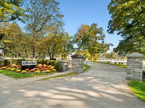 9 Cook Close 9, Ridgefield CT 06877