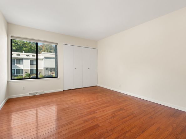 9 Cook Close 9, Ridgefield CT 06877