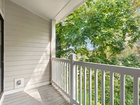 9 Cook Close 9, Ridgefield CT 06877