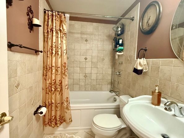 26 Weed Hill Avenue APT L, Stamford CT 06907