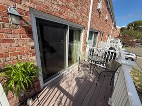 26 Weed Hill Avenue APT L, Stamford CT 06907