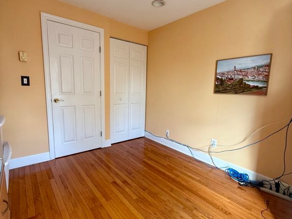 26 Weed Hill Avenue APT L, Stamford CT 06907