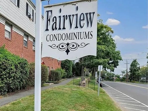 16 Fairview Drive APT 3, Danbury CT 06810