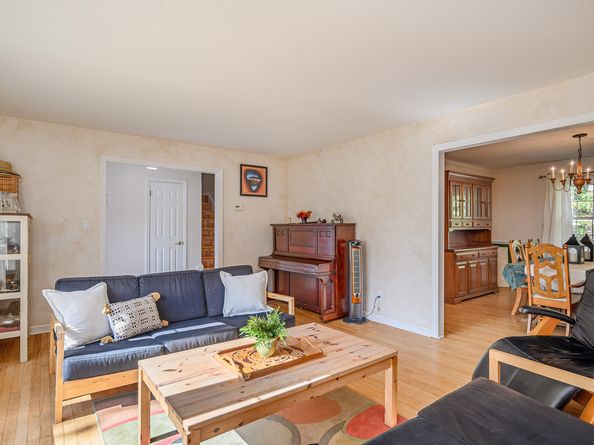 4 Winthrop Road, Bethel CT 06801