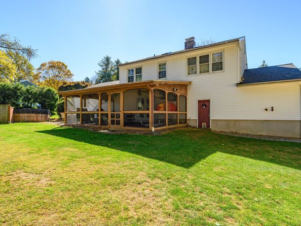 4 Winthrop Road, Bethel CT 06801