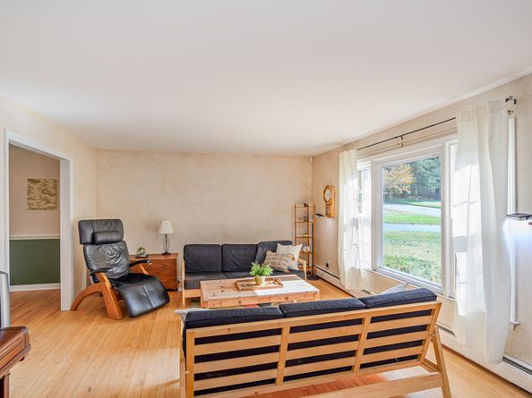 4 Winthrop Road, Bethel CT 06801