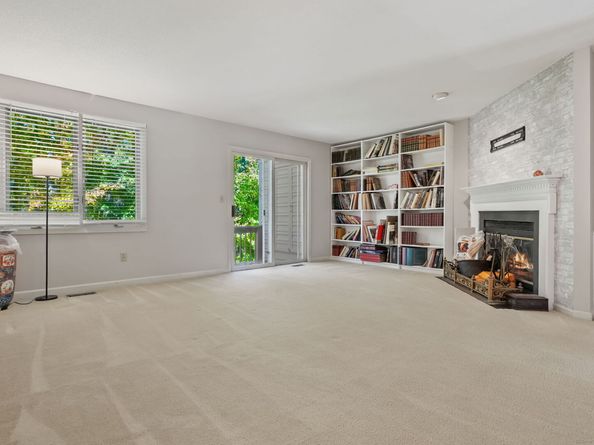 19 L Hermitage Drive 19, Shelton CT 06484