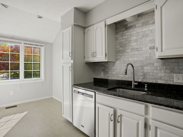 19 L Hermitage Drive 19, Shelton CT 06484