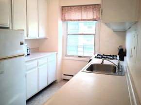 30 Glenbrook Road APT 3A, Stamford CT 06902