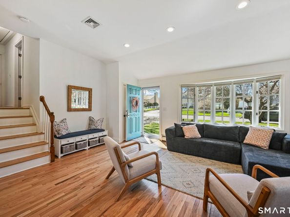 34 Andover Road, Stamford CT 06902