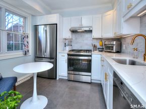 245 Unquowa Road 27, Fairfield CT 06824