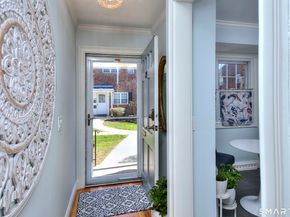 245 Unquowa Road 27, Fairfield CT 06824