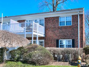 245 Unquowa Road 27, Fairfield CT 06824