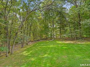 96 Coventry Lane, Trumbull CT 06611