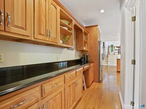 96 Coventry Lane, Trumbull CT 06611