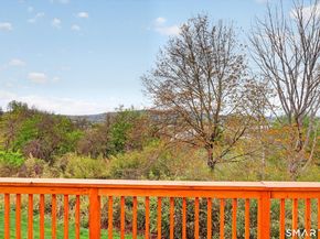 18 Tobins Court 18, Danbury CT 06810