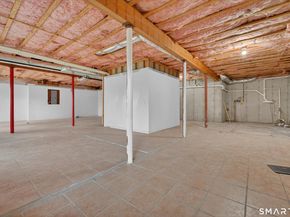 18 Tobins Court 18, Danbury CT 06810