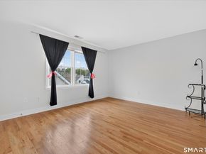 18 Tobins Court 18, Danbury CT 06810