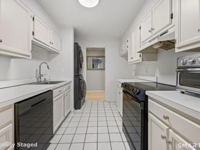 3 Hills Lane 3, Norwalk CT 06880