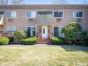 201 Highview Avenue C2, Stamford CT 06907