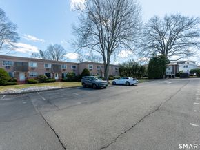 201 Highview Avenue C2, Stamford CT 06907