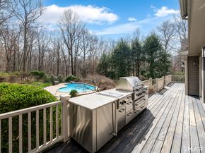88 Bentwood Drive, Stamford CT 06903