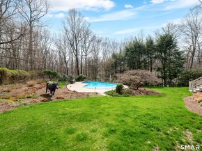 88 Bentwood Drive, Stamford CT 06903