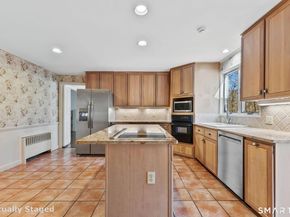 26 Holly Lane, Darien CT 06820