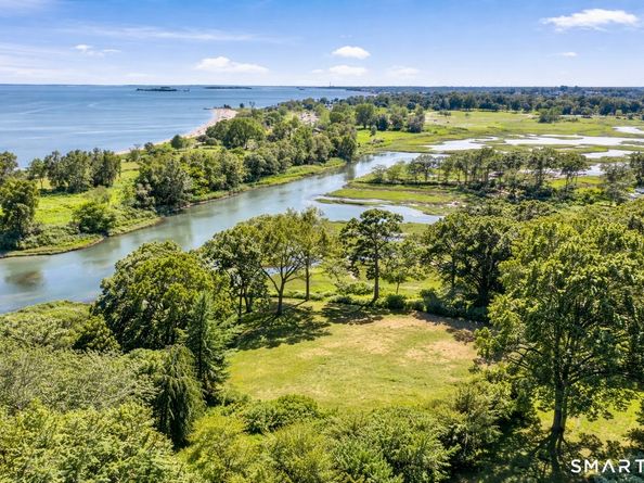 11 Beachside Common, Westport CT 06880