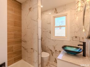 4 Robins Square E, Norwalk CT 06854