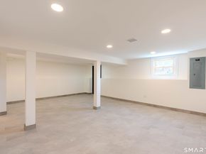 4 Robins Square E, Norwalk CT 06854