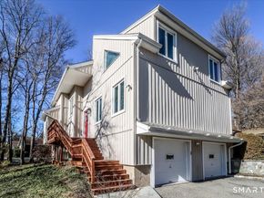 22 Flintlock Drive, Danbury CT 06811