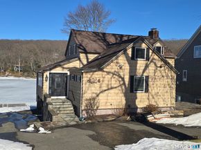 19 Cedar Drive, Danbury CT 06811