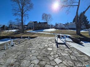 19 Cedar Drive, Danbury CT 06811