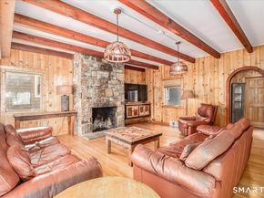 19 Cedar Drive, Danbury CT 06811