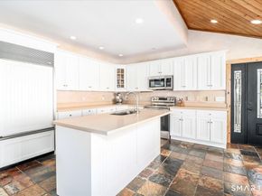 19 Cedar Drive, Danbury CT 06811