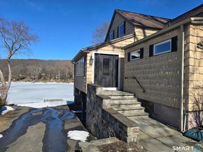 19 Cedar Drive, Danbury CT 06811