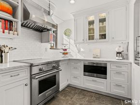 705 Weed Street 7, New Canaan CT 06840