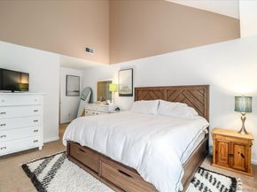 37 Faith Lane 37, Danbury CT 06810