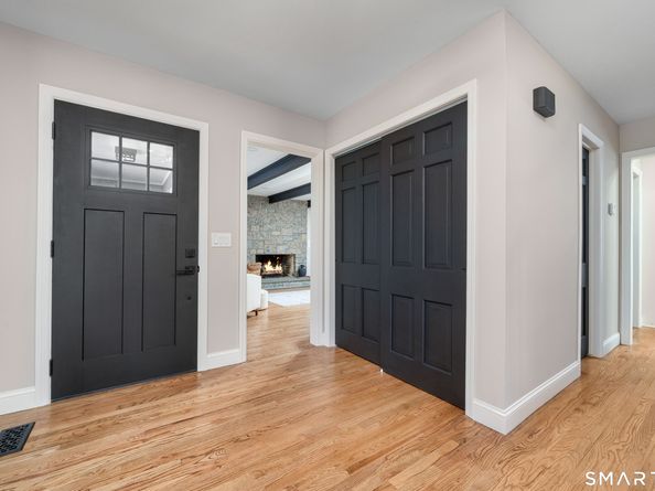 34 Lindencrest Drive, Danbury CT 06811