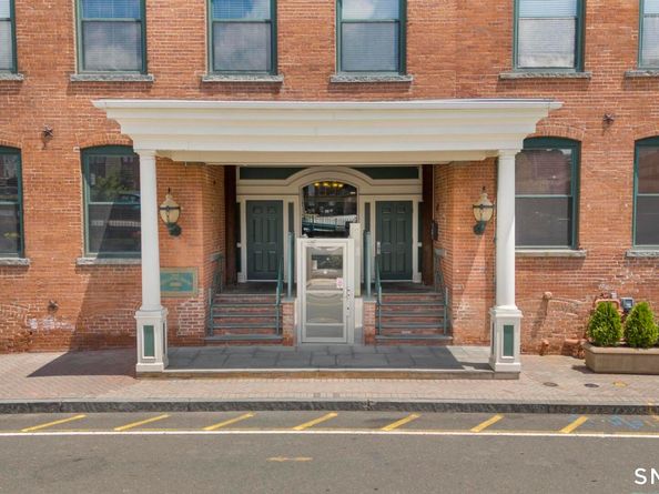 145 Canal Street 314, Shelton CT 06484