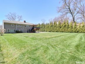 622,644 Melville Avenue, Fairfield CT 06825