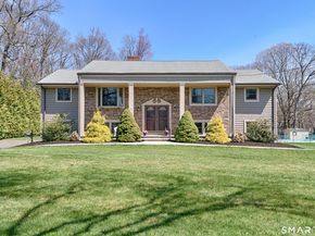 622,644 Melville Avenue, Fairfield CT 06825
