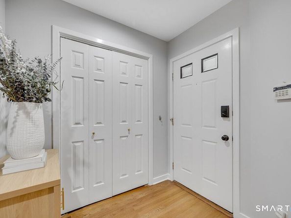 28 Paisley Lane 28, Fairfield CT 06825